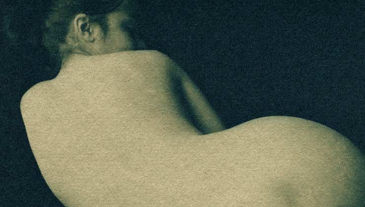 Desnudo de mujer