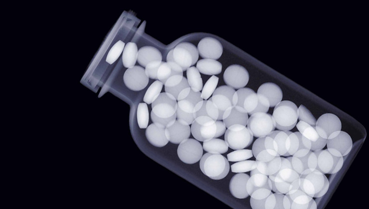 x-ray of pill bottle