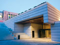 Fachada moderna del Museo Nacional del Prado, Madrid, España