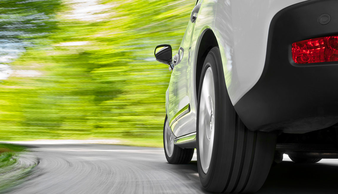 Pavement Markings Explained — How to Drive Safely