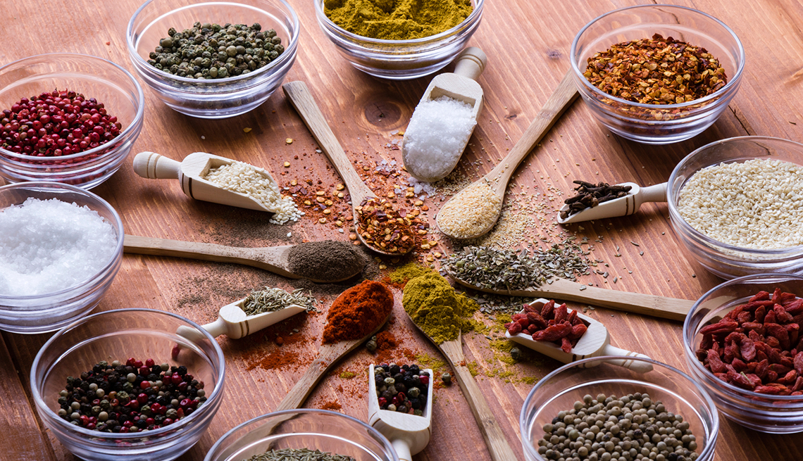 1140 different color spices esp