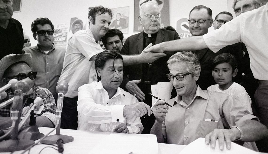 Momentos clave en la vida del líder sindical César Chávez
