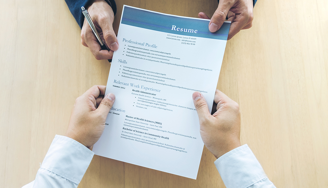 Helpful Tips on How to Age-Proof Your Résumé